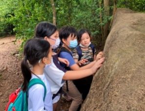 climbing up puaka hill kids